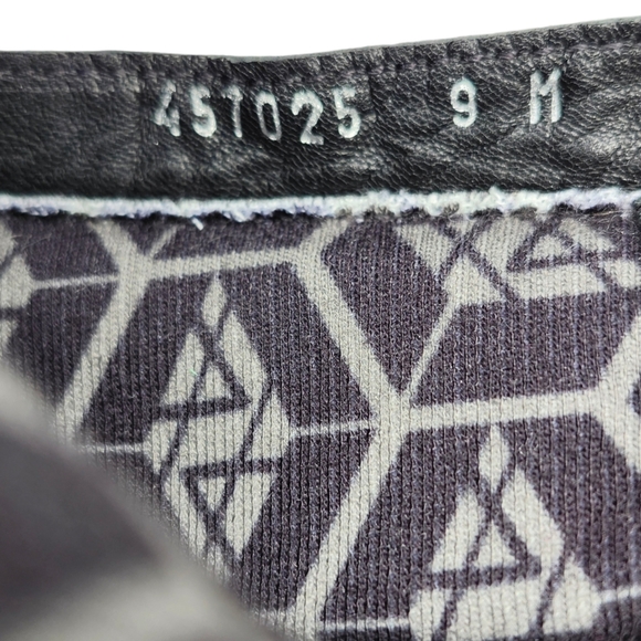 Aquatailia Morena Black & Olive Colorblock Leather Lace-Up Lug Sole Combat Boots - Picture 12 of 12